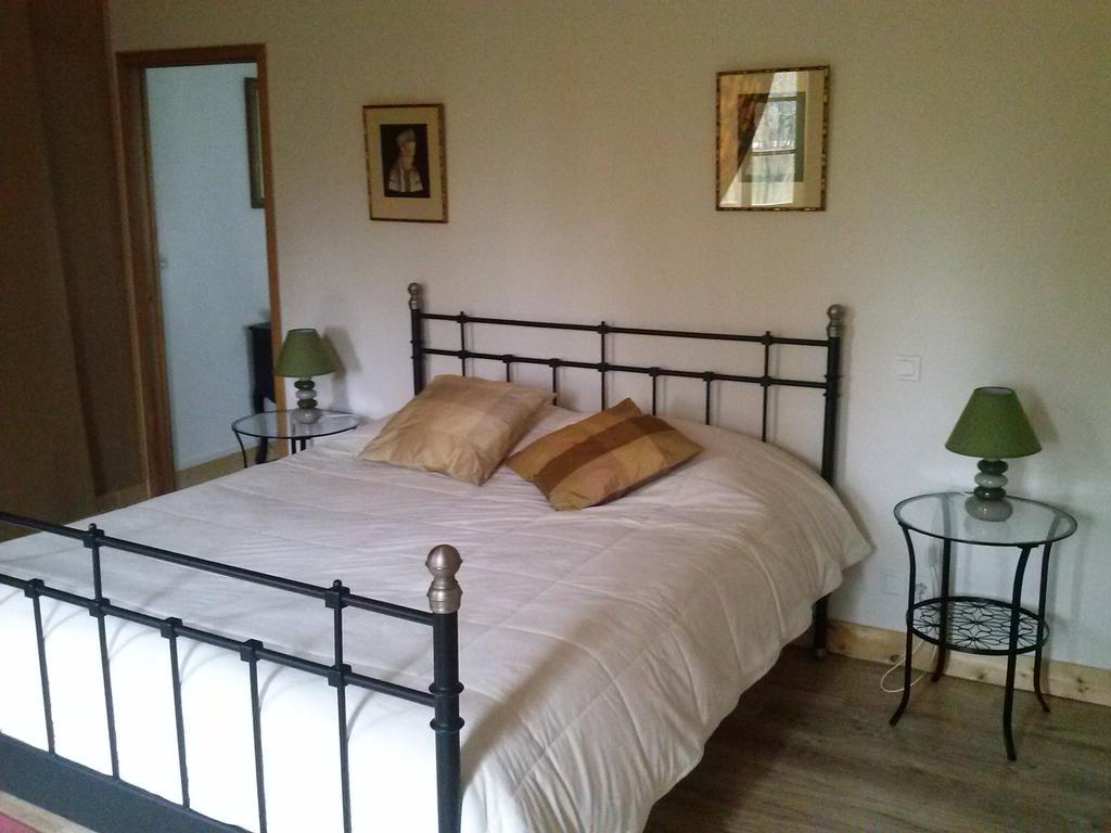 Chambre D'Hotes Le Moulin De Moulis Oda fotoğraf